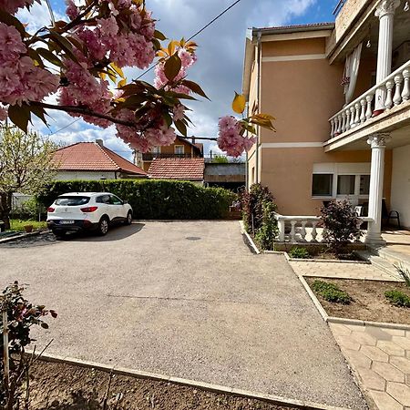 Apartment Milos Beograd Bagian luar foto